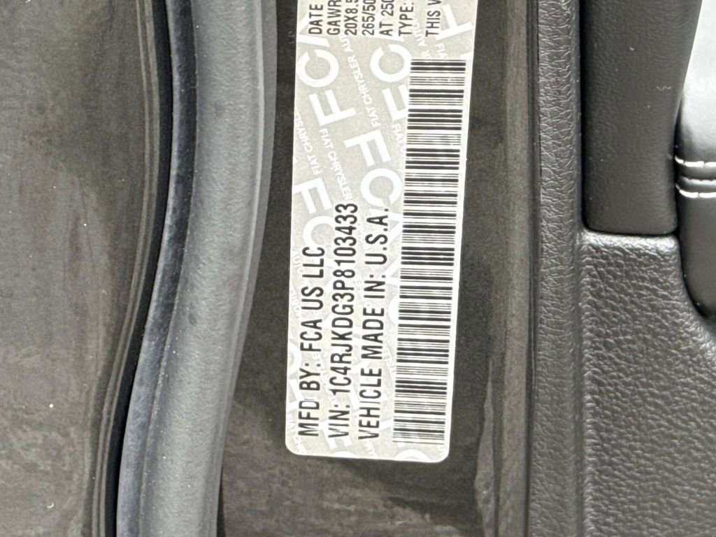 Used 2023 Jeep Grand Cherokee L Overland w/ Luxury Tech Group IV image 33