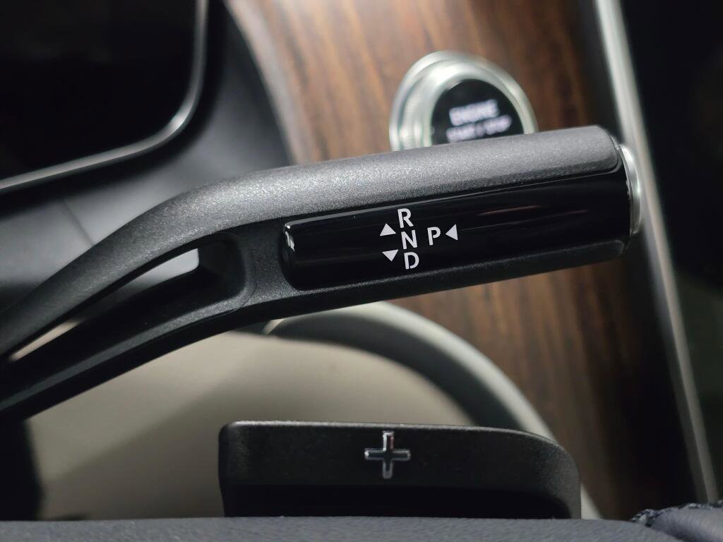 Certified 2025 Mercedes-Benz GLC 300 4MATIC image 32