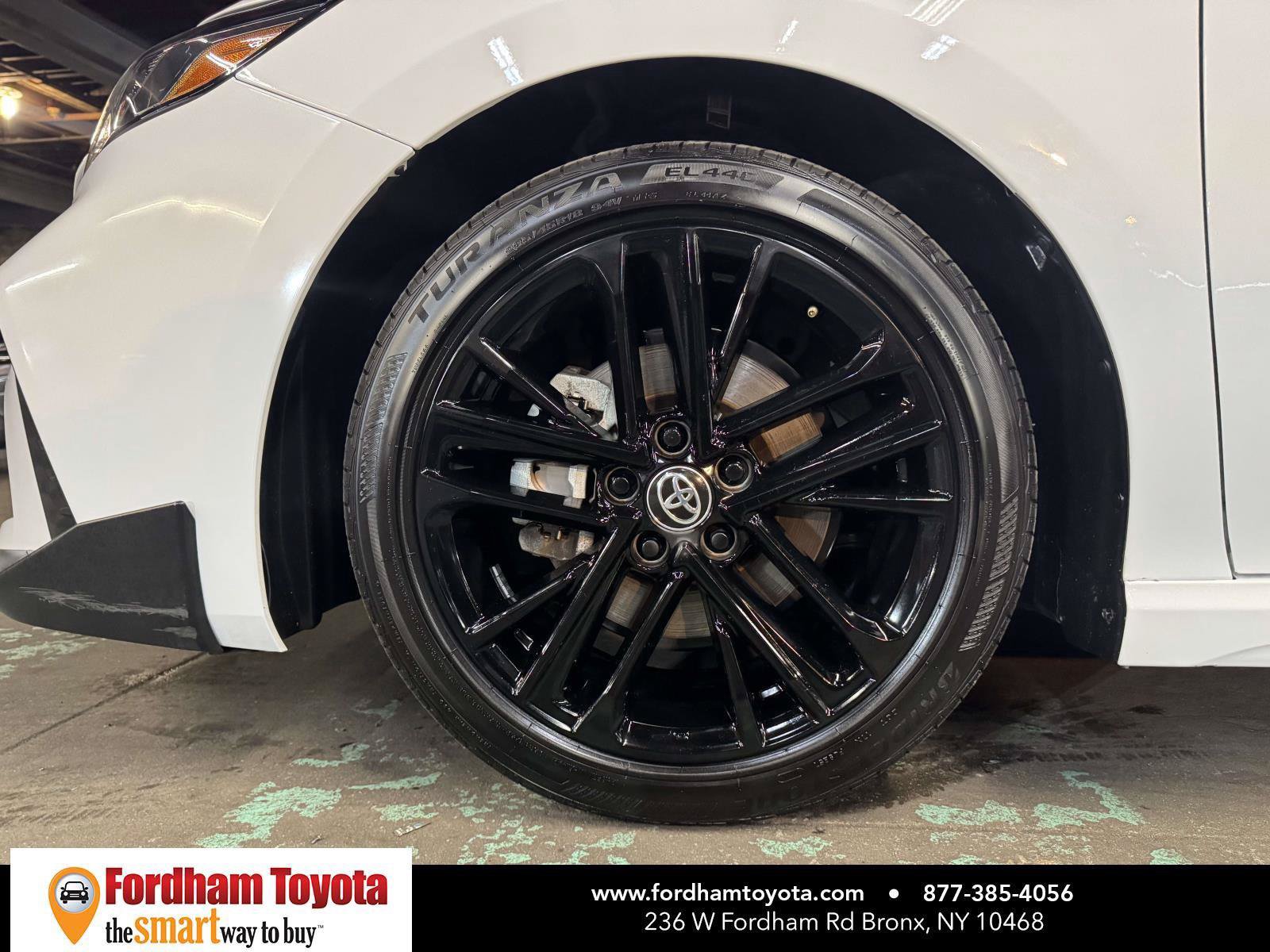 Used 2025 Toyota Camry SE FWD image 9