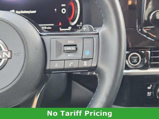Used 2024 Nissan Pathfinder Platinum w/ Cargo Package FWD image 27