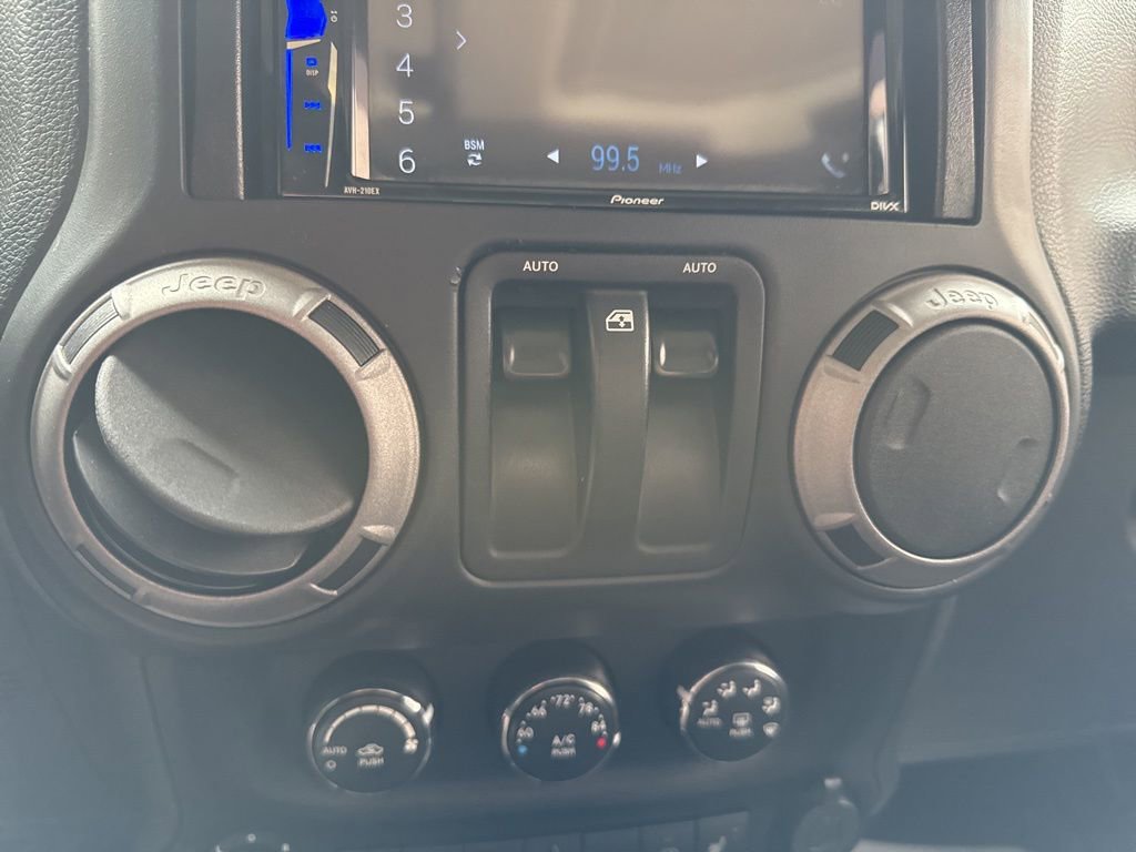 Used 2013 Jeep Wrangler Sahara image 14