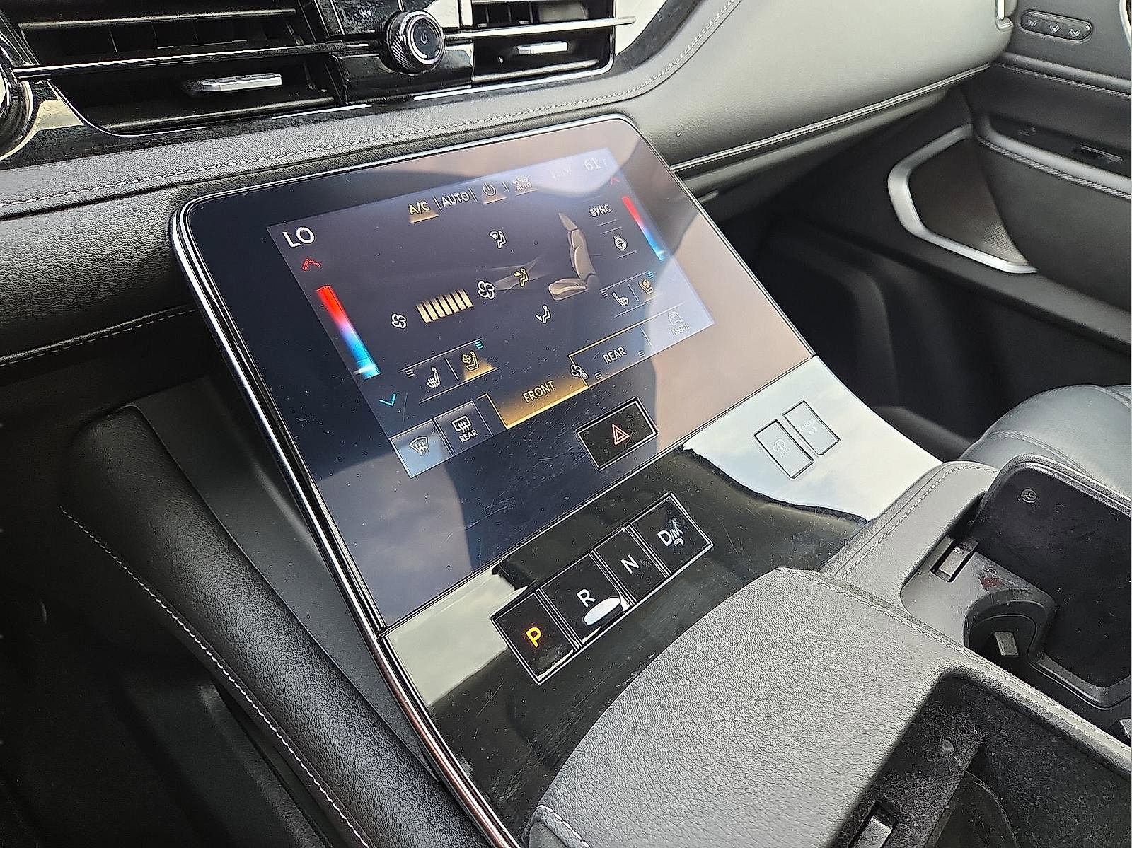 Used 2025 INFINITI QX80 Sensory AWD/4WD image 19