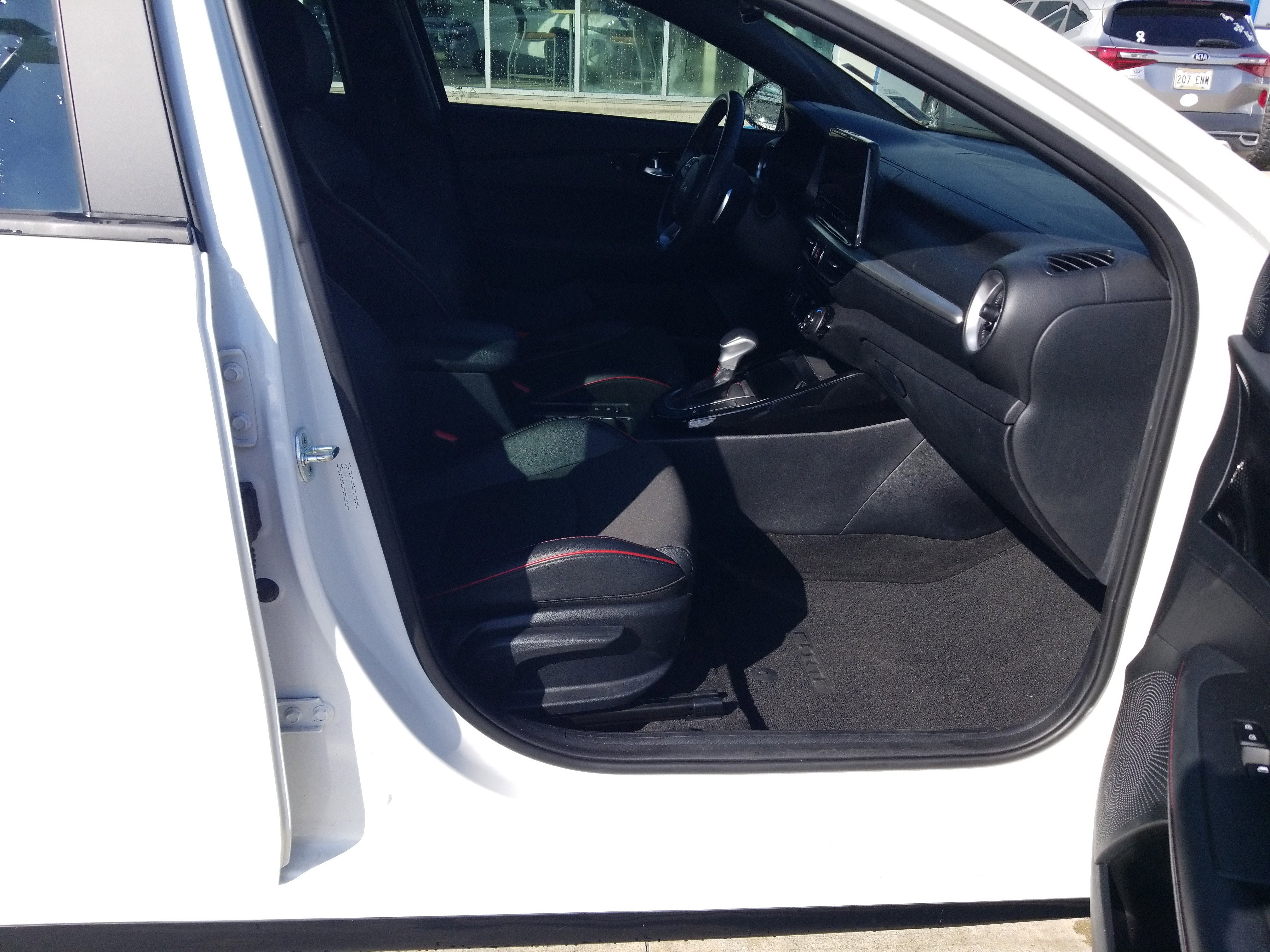 Used 2022 Kia Forte GT w/ GT Technology Package image 17