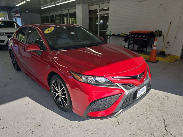 Used 2022 Toyota Camry SE w/ Carpet Mat Package (TMS) FWD image 7