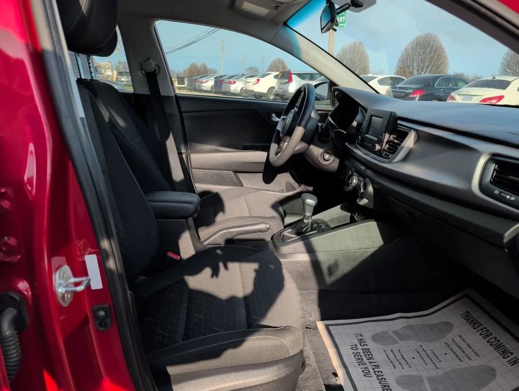 Used 2018 Kia Rio S image 26
