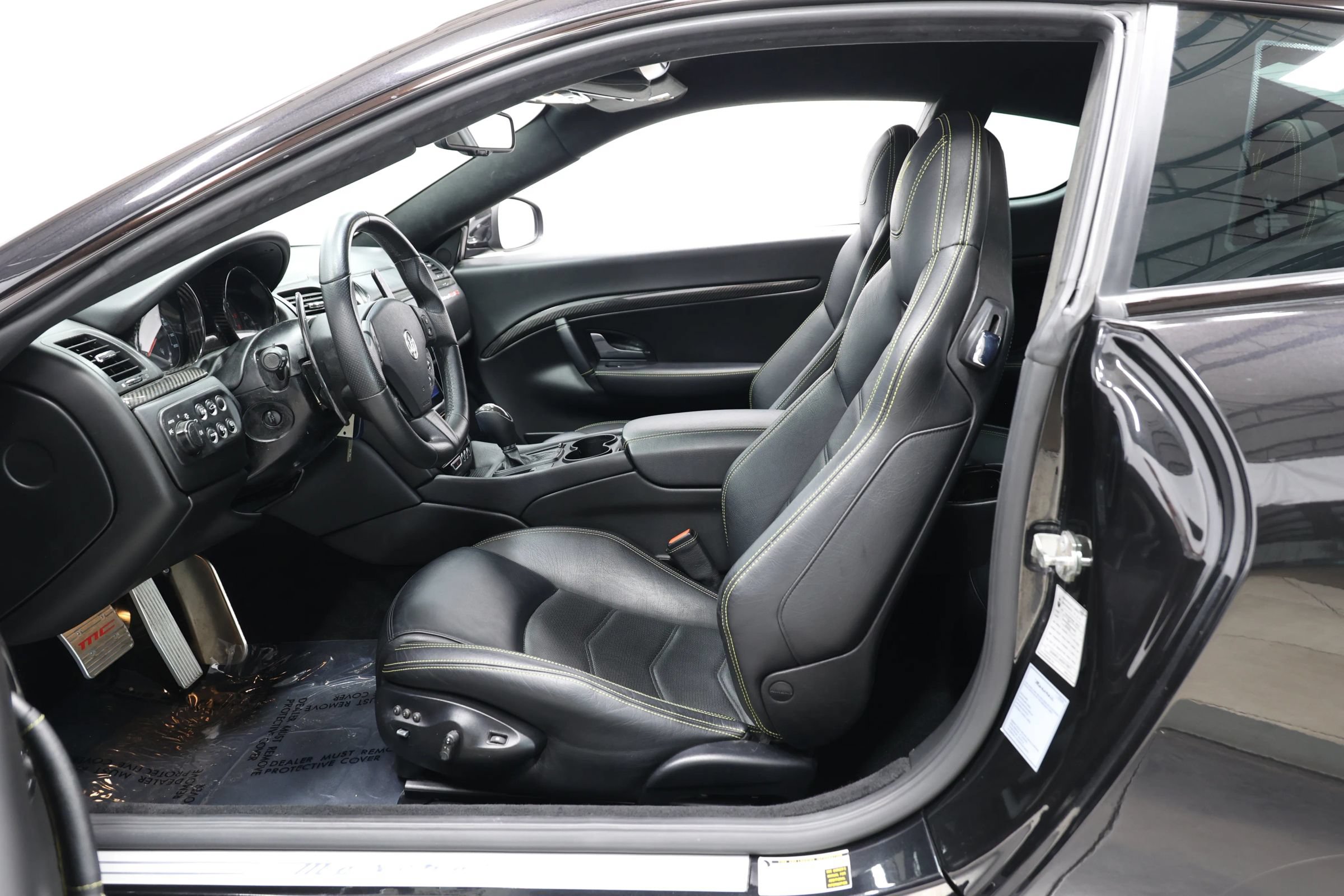 Used 2016 Maserati GranTurismo Sport RWD image 12