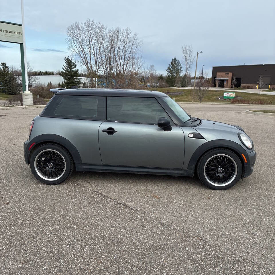 Used 2009 MINI Cooper S FWD image 5