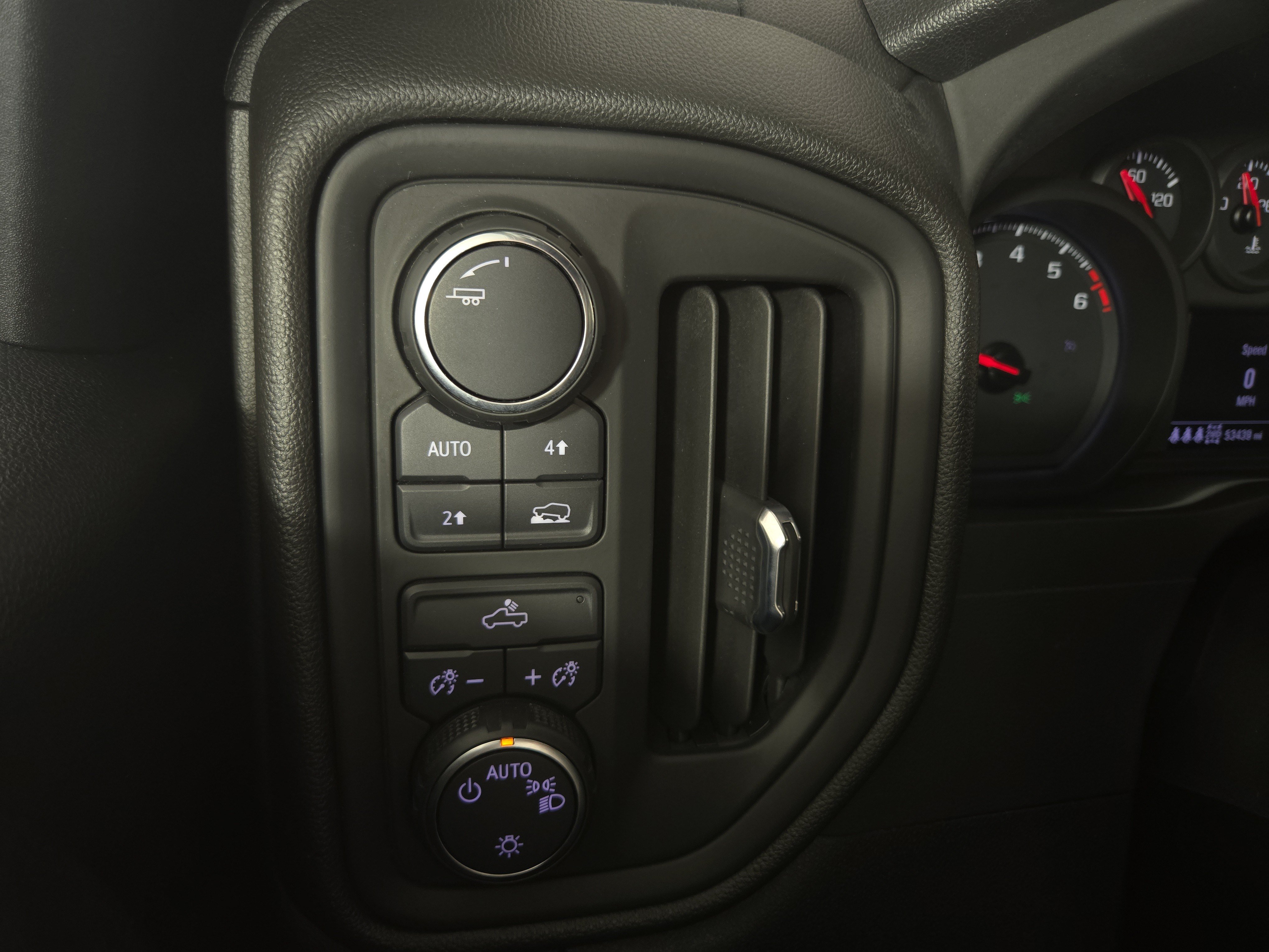 Certified 2024 Chevrolet Silverado 1500 Custom AWD/4WD image 24