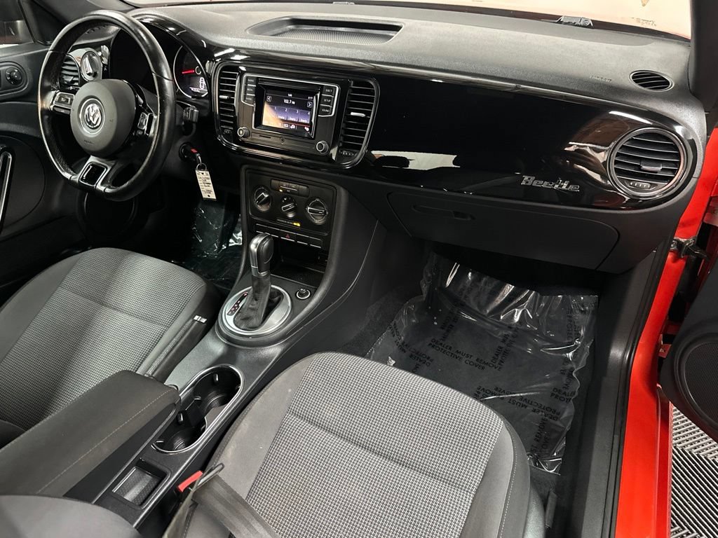 Used 2018 Volkswagen Beetle 2.0T S FWD image 12
