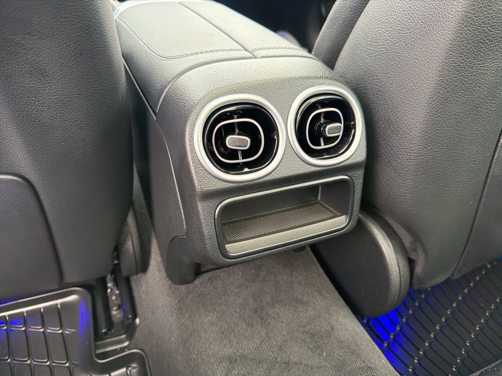 Used 2023 Mercedes-Benz C 300 4MATIC Sedan image 36