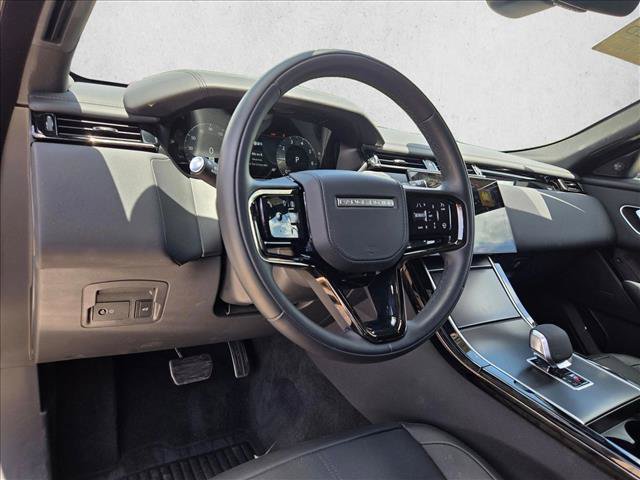 Certified 2026 Land Rover Range Rover Velar Dynamic SE AWD/4WD image 10