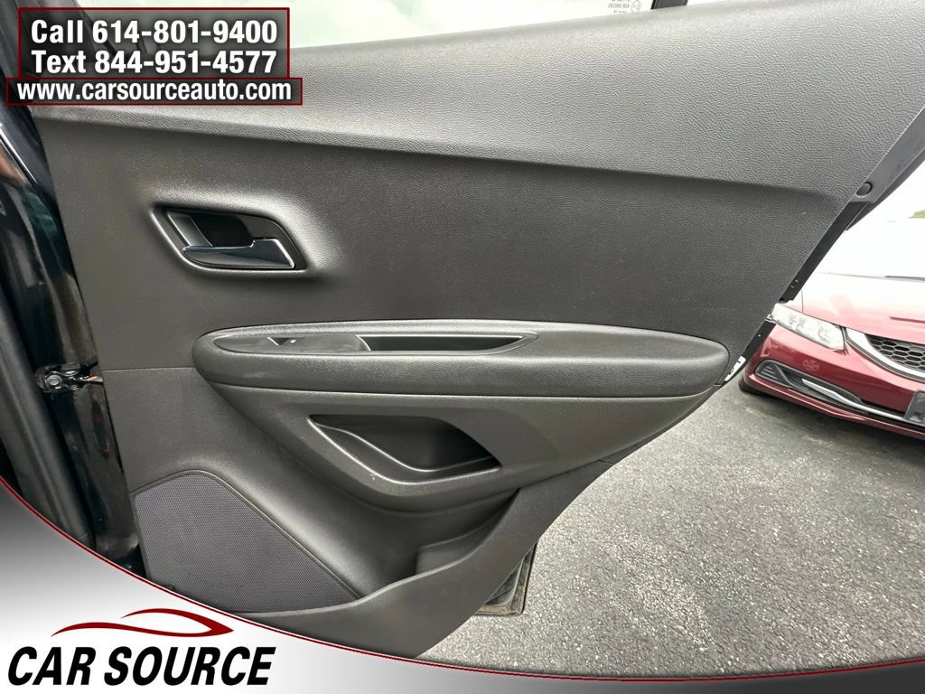 Used 2018 Chevrolet Trax LS w/ Fleet Convenience Package FWD image 25