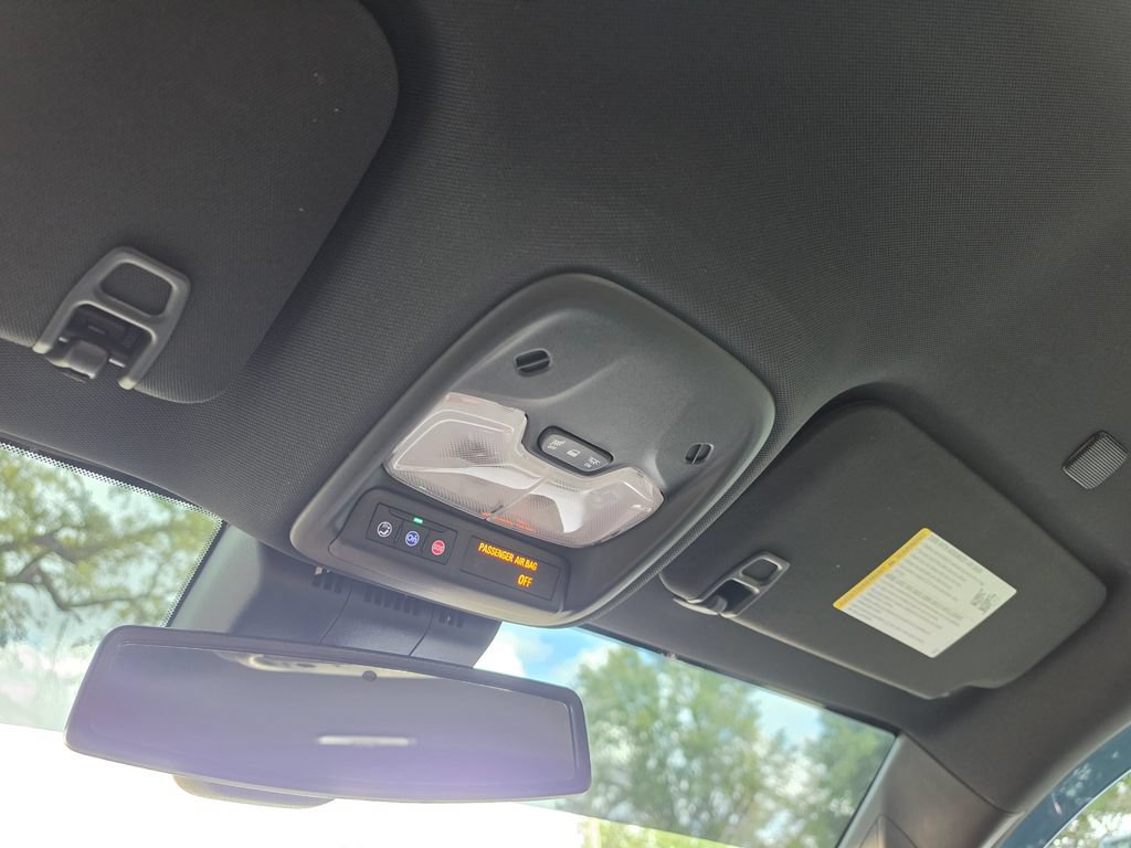 Used 2025 Chevrolet Colorado ZR2 AWD/4WD image 31