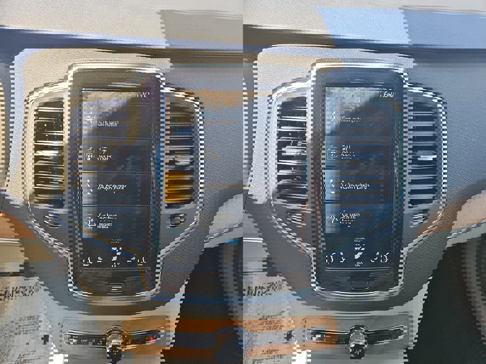 Used 2021 Volvo XC90 T6 Momentum image 9