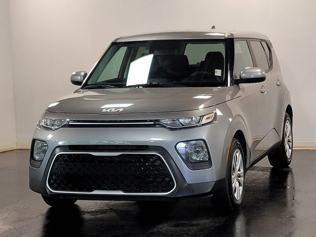 Used 2022 Kia Soul LX image 4