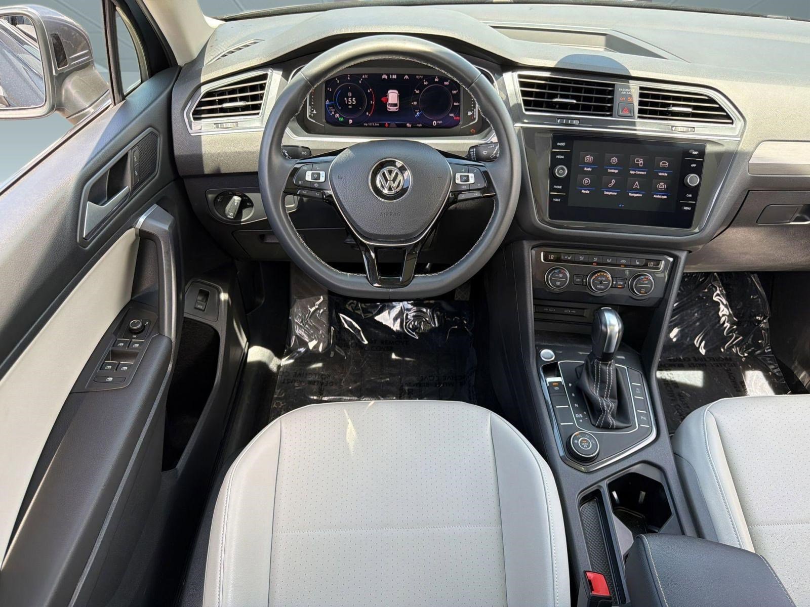Used 2021 Volkswagen Tiguan SEL w/ 2-Row Tiguan MDO Package AWD/4WD image 4