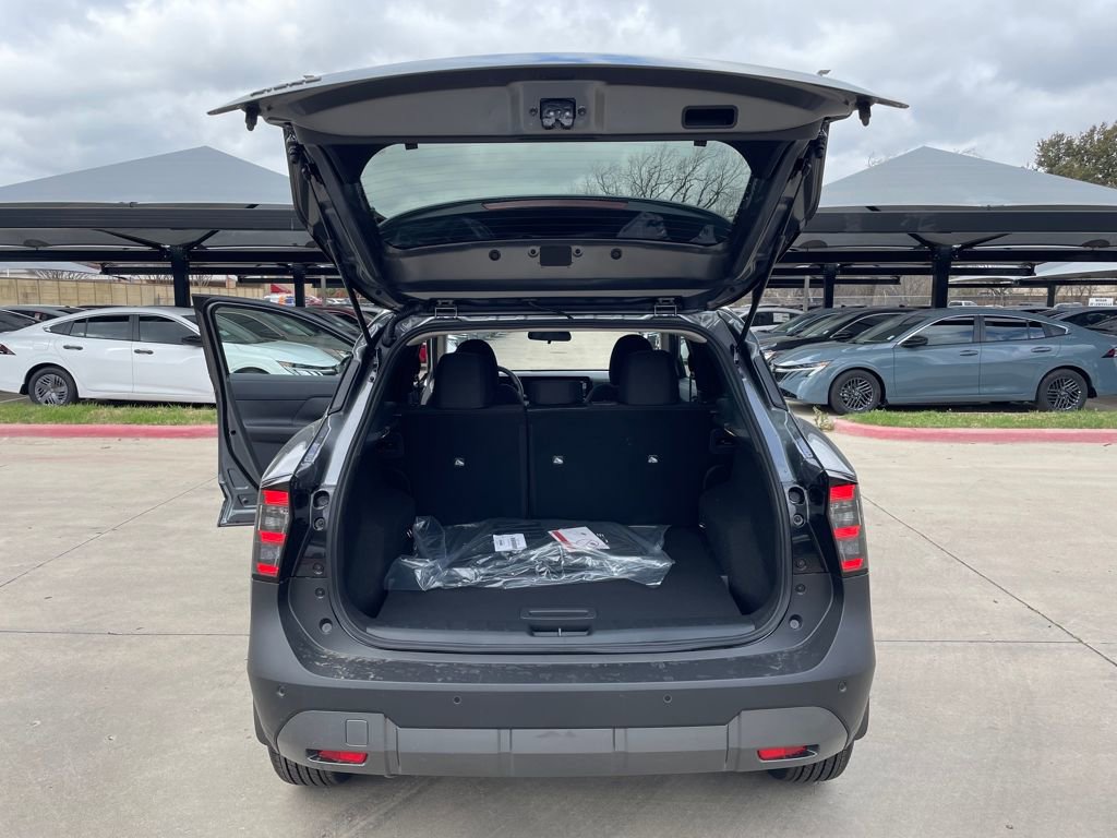 New 2026 Nissan Kicks SV w/ Cold Weather Package FWD image 28