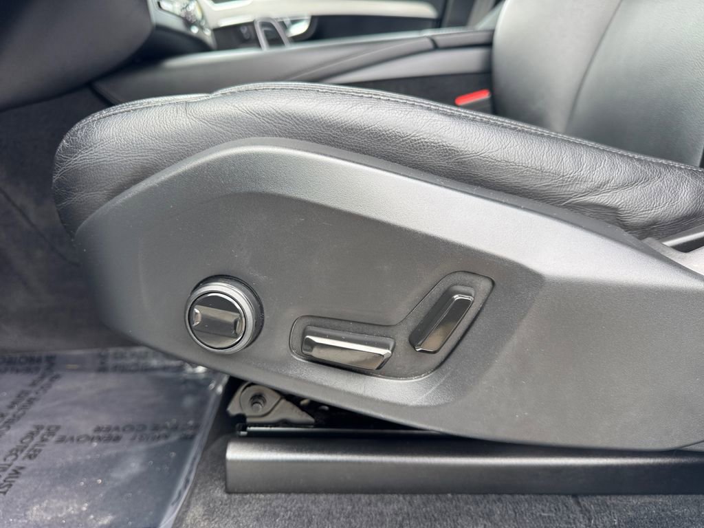Certified 2023 Volvo XC90 B5 Core w/ Protection Package Premier image 6