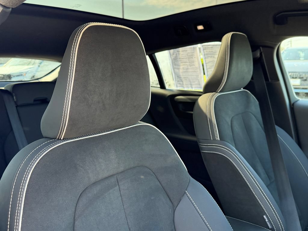 Certified 2023 Volvo C40 P8 Recharge Ultimate AWD/4WD image 12