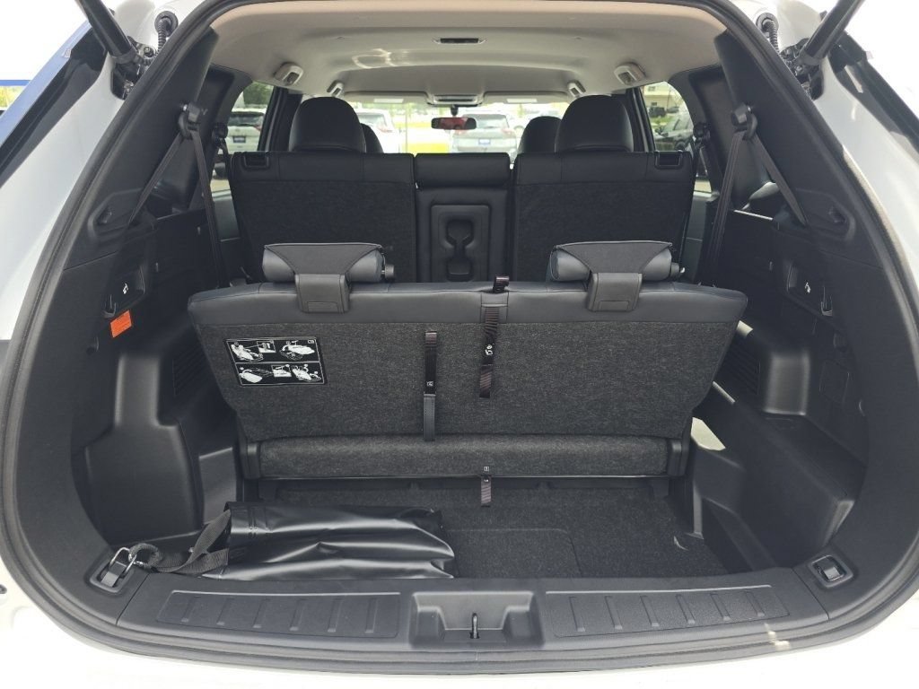 New 2026 Nissan Rogue SL AWD/4WD image 16