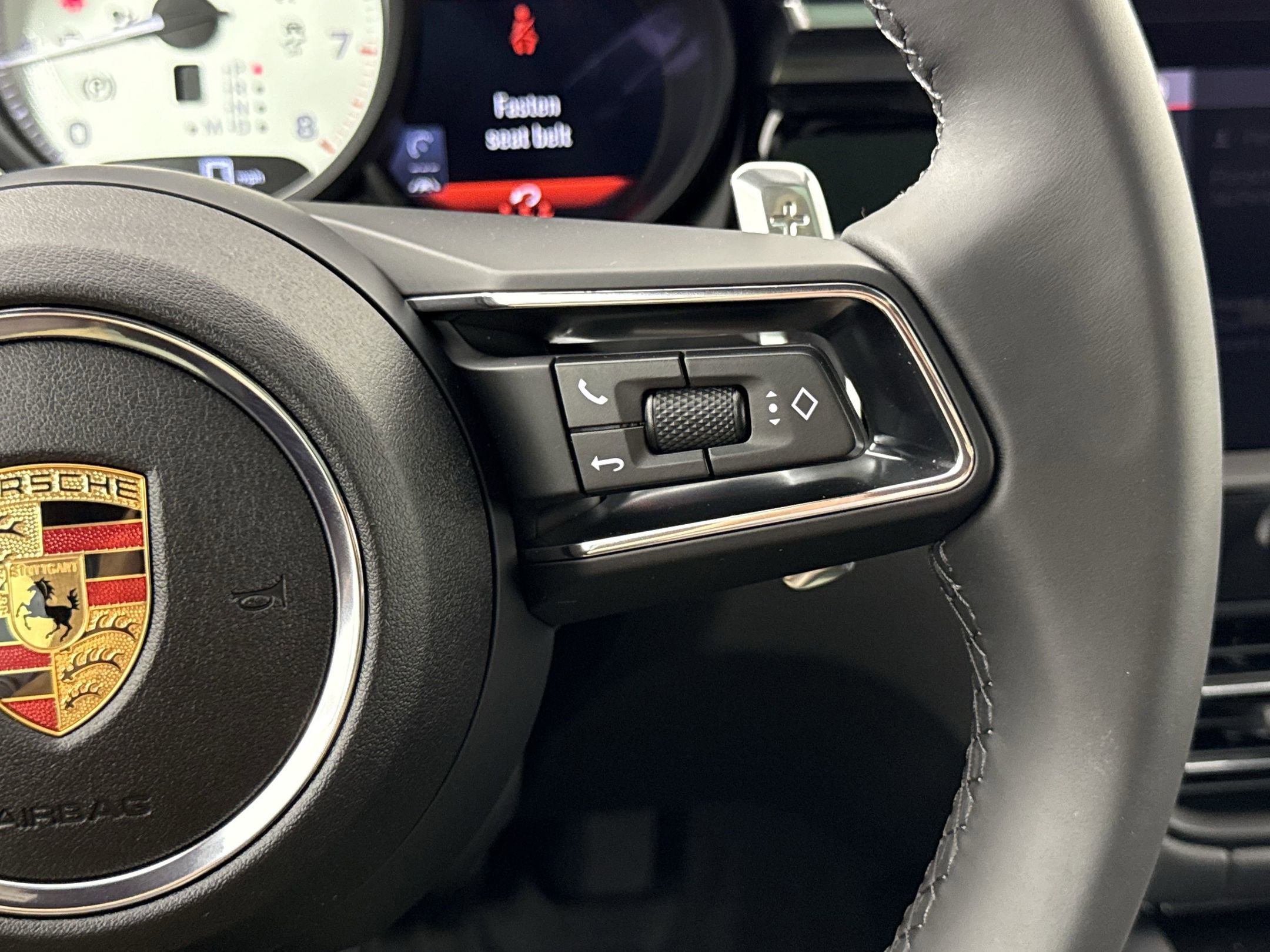 New 2025 Porsche Macan image 21