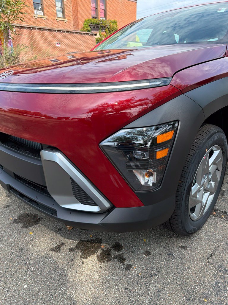 New 2027 Hyundai Kona SE AWD/4WD image 9