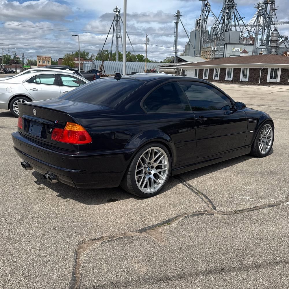 Used 2004 BMW M3 Coupe RWD image 3