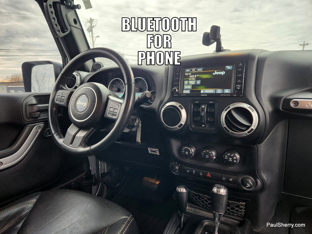 Used 2013 Jeep Wrangler Unlimited Rubicon w/ Connectivity Group image 2