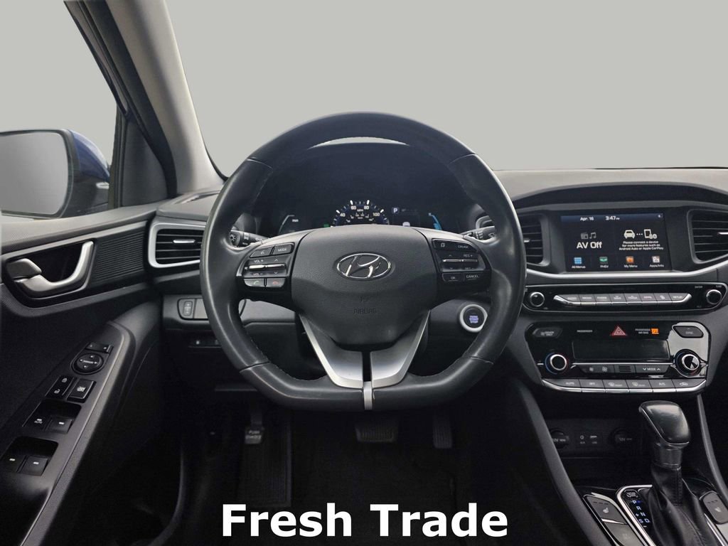 Used 2019 Hyundai Ioniq Plug-In Hybrid image 12