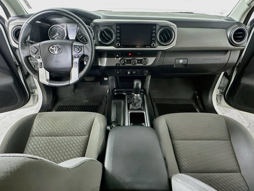 Used 2020 Toyota Tacoma SR5 RWD image 16