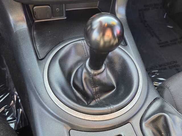 Used 2014 MAZDA MX-5 Miata Club image 22