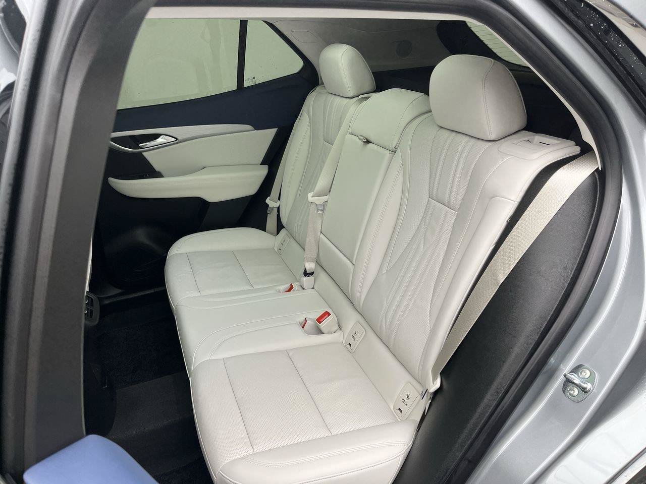 Certified 2025 Buick Envision Avenir AWD/4WD image 12