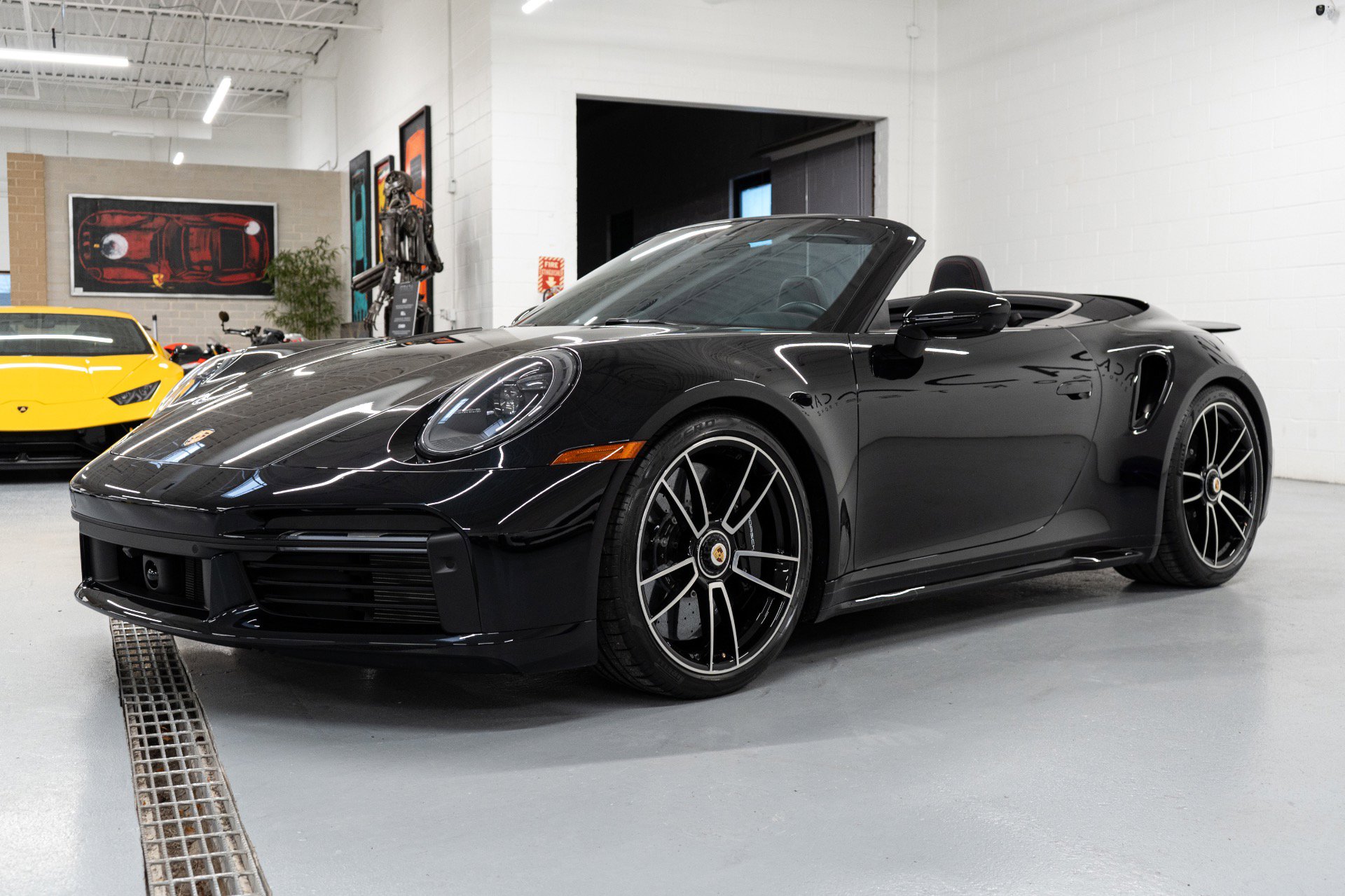 Used 2021 Porsche 911 Turbo S image 4