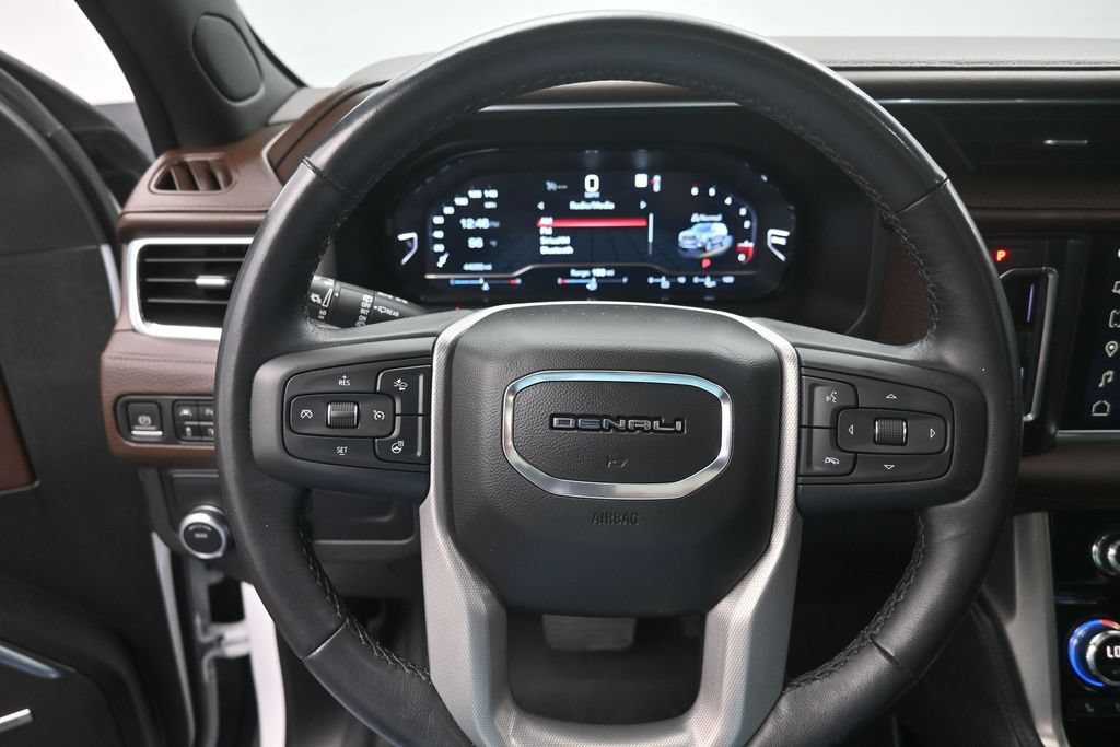 Used 2022 GMC Yukon Denali RWD image 29