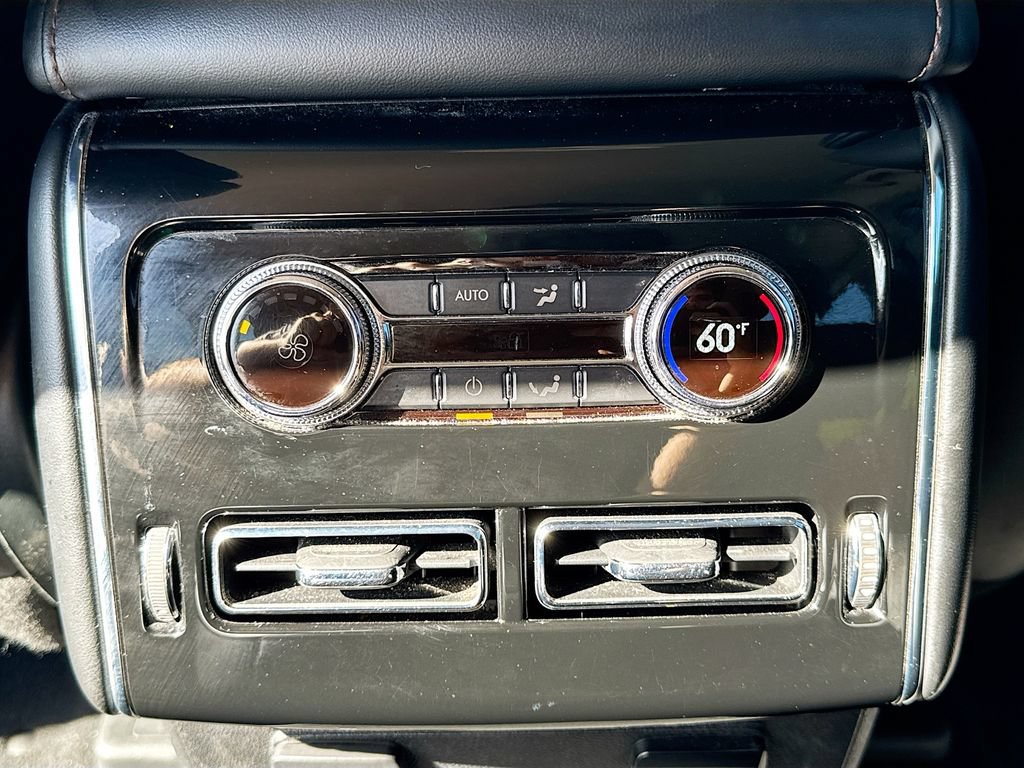 Used 2023 Lincoln Aviator 2WD image 26