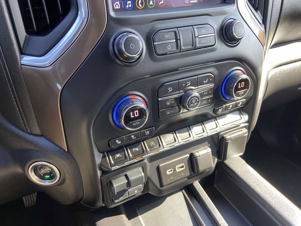 Used 2021 Chevrolet Silverado 1500 High Country w/ Technology Package image 23