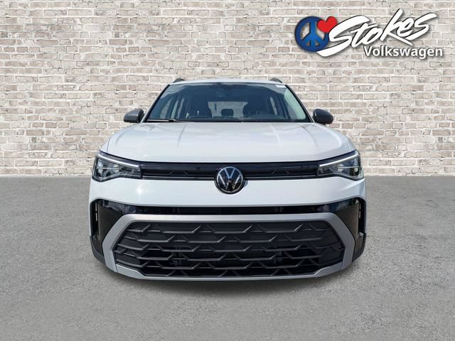 Certified 2025 Volkswagen Taos S FWD image 9