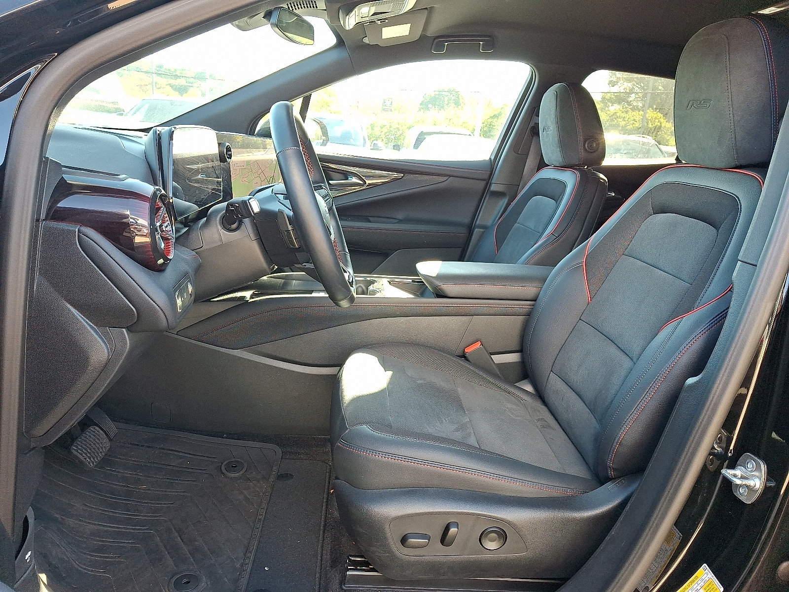 Certified 2025 Chevrolet Blazer EV RS AWD/4WD image 15