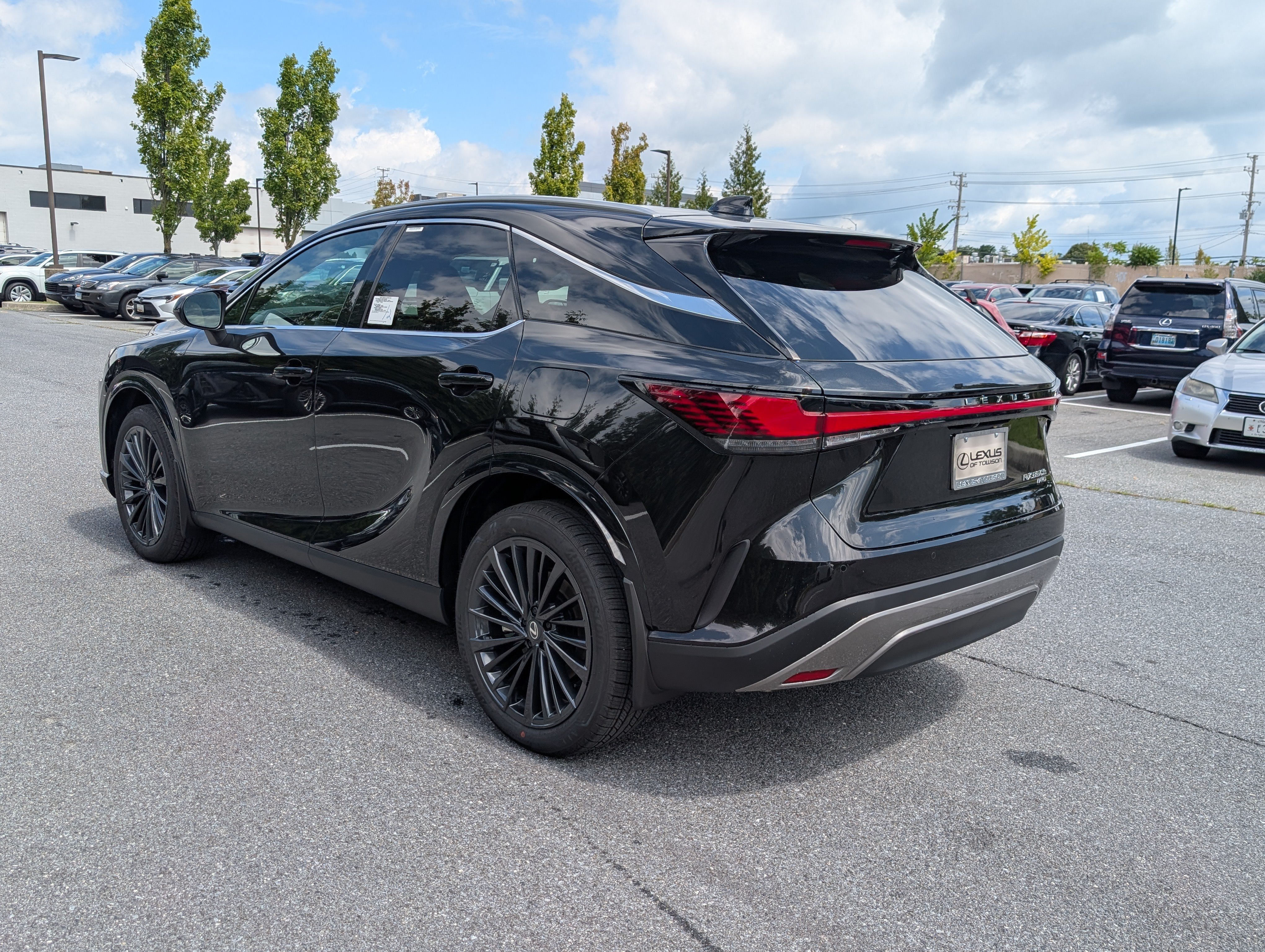 New 2026 Lexus RX 350h w/ Accessory Package (Z1) AWD/4WD image 3