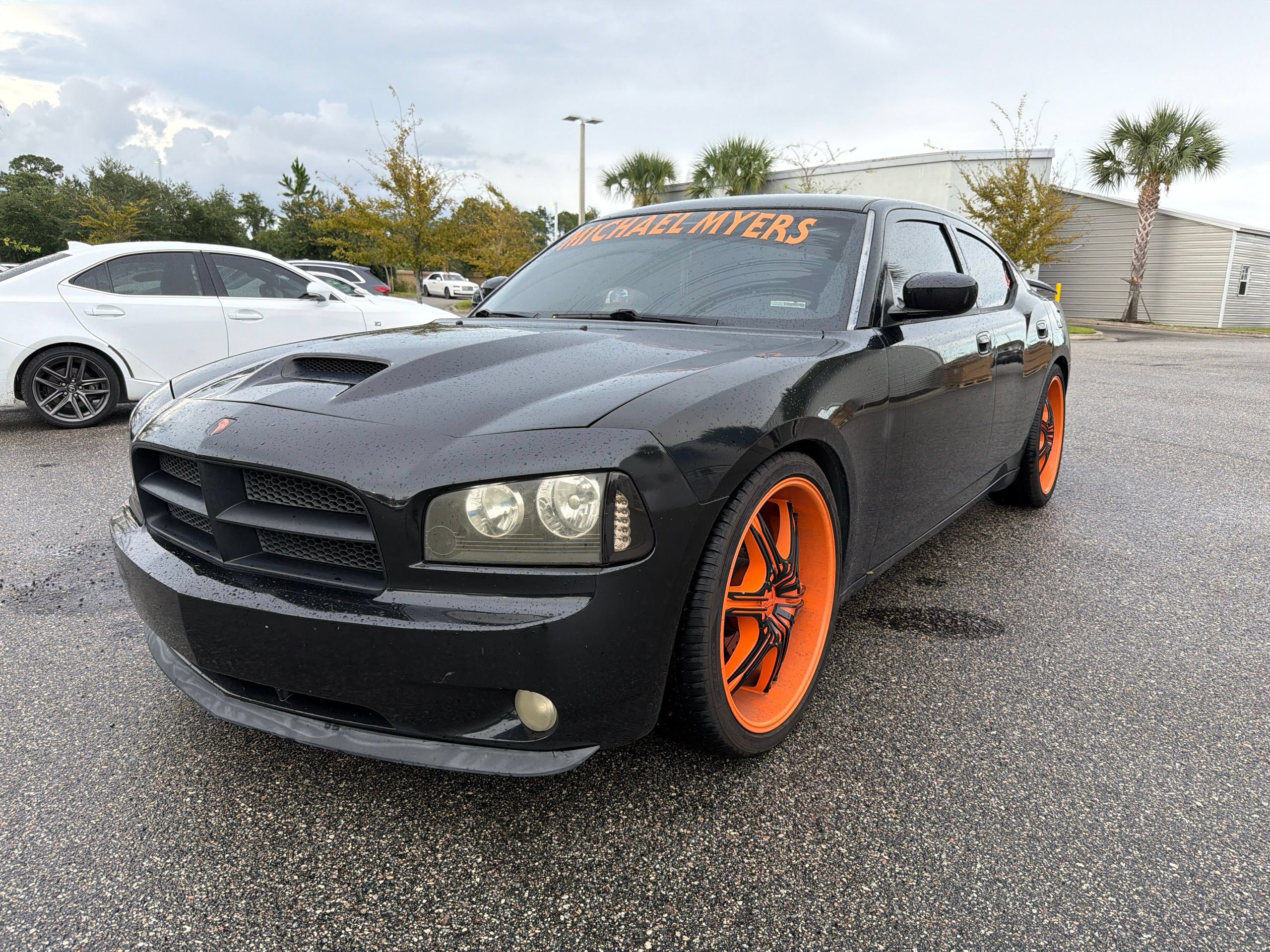 Used 2010 Dodge Charger RWD image 3