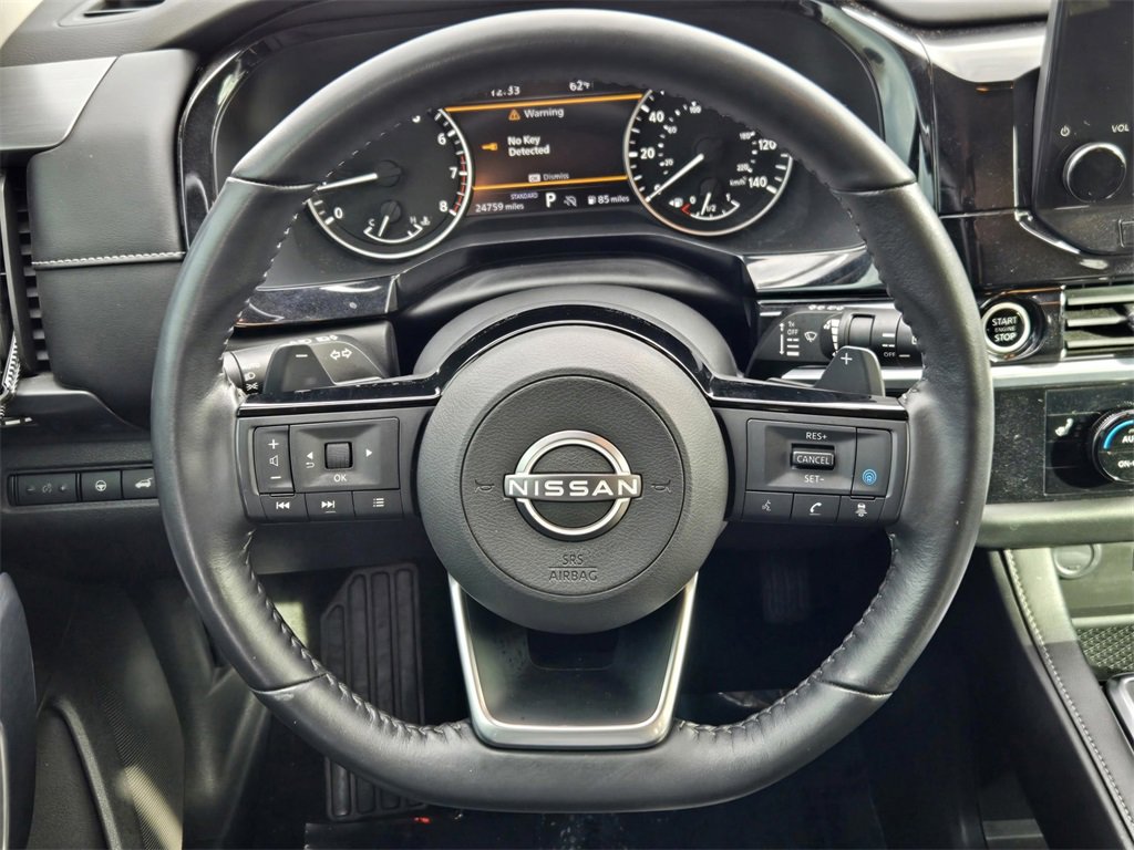 Used 2023 Nissan Pathfinder SL image 14