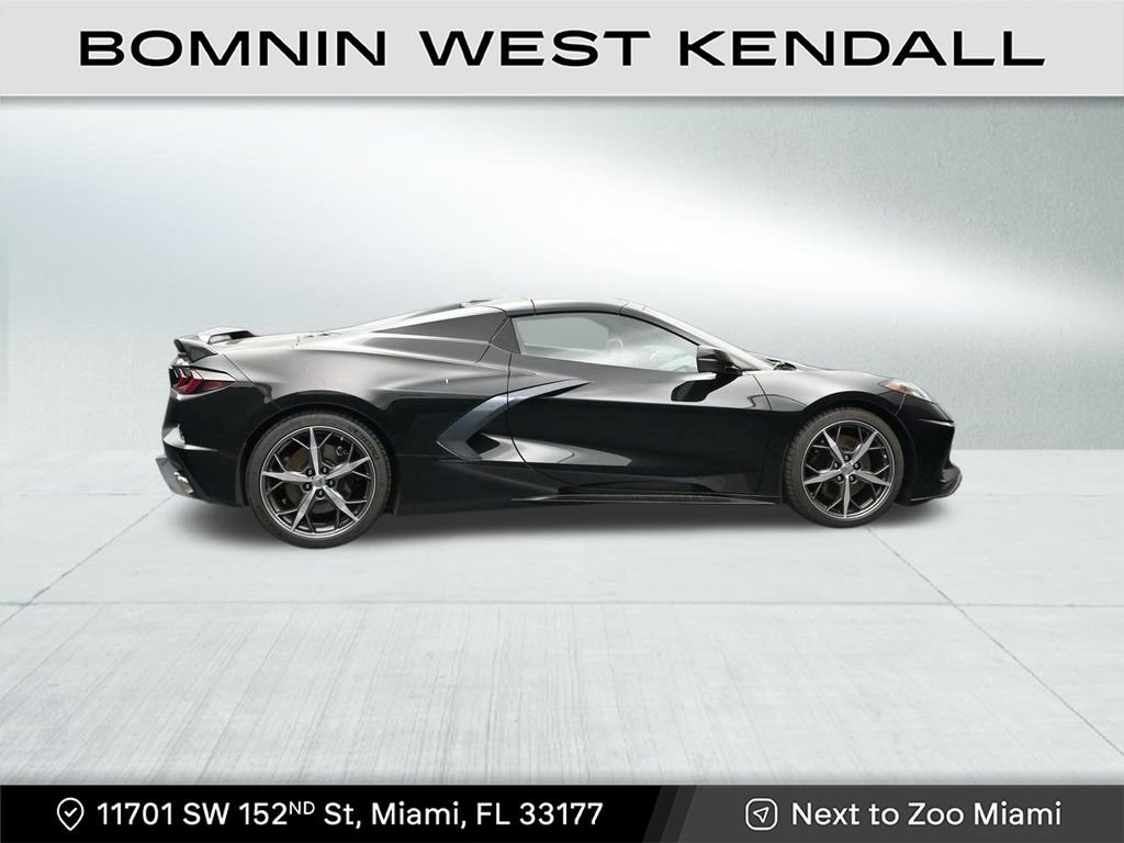 Used 2021 Chevrolet Corvette Stingray Premium Conv w/ Z51 Performance Package image 4
