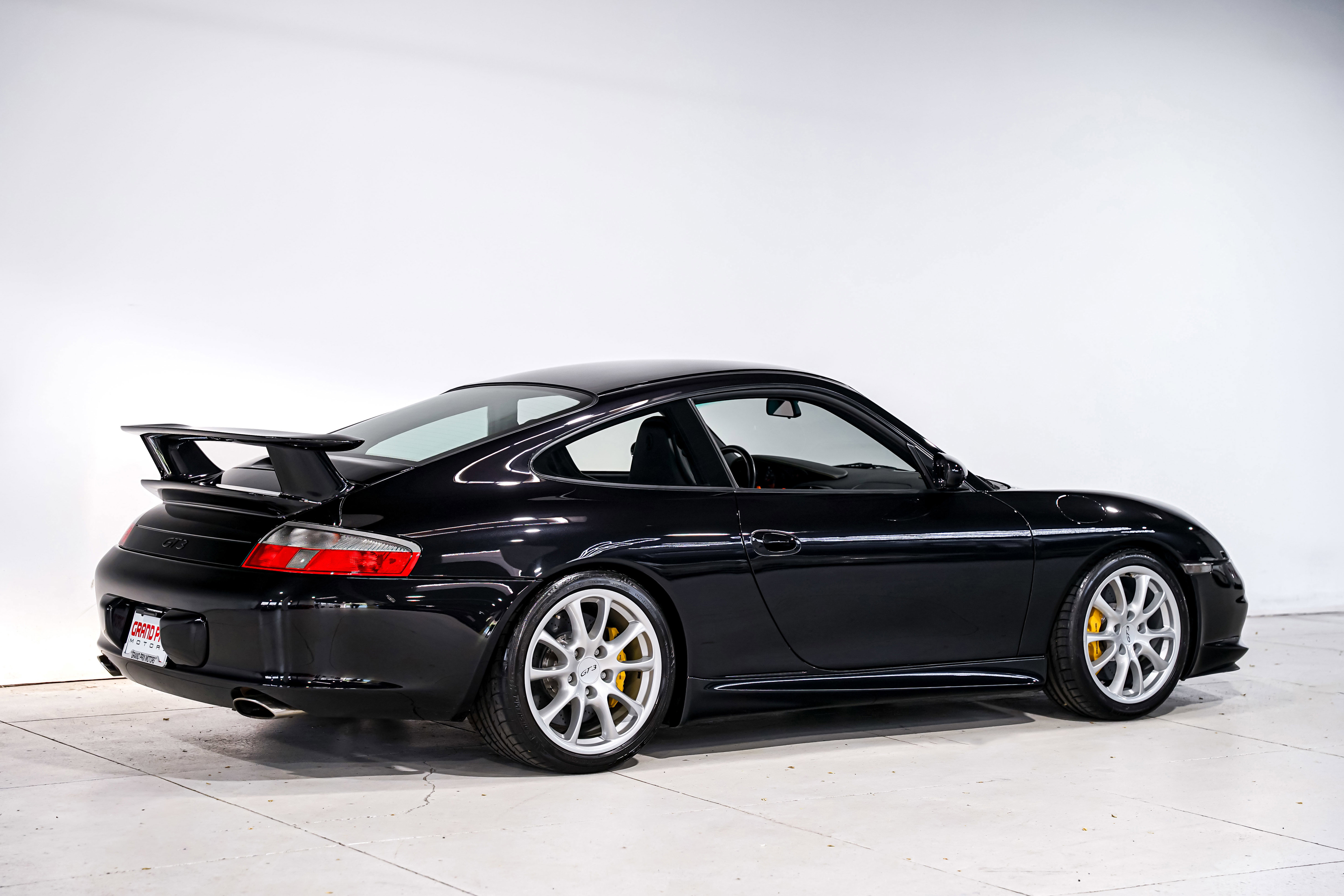 Used 2004 Porsche 911 GT3 image 4
