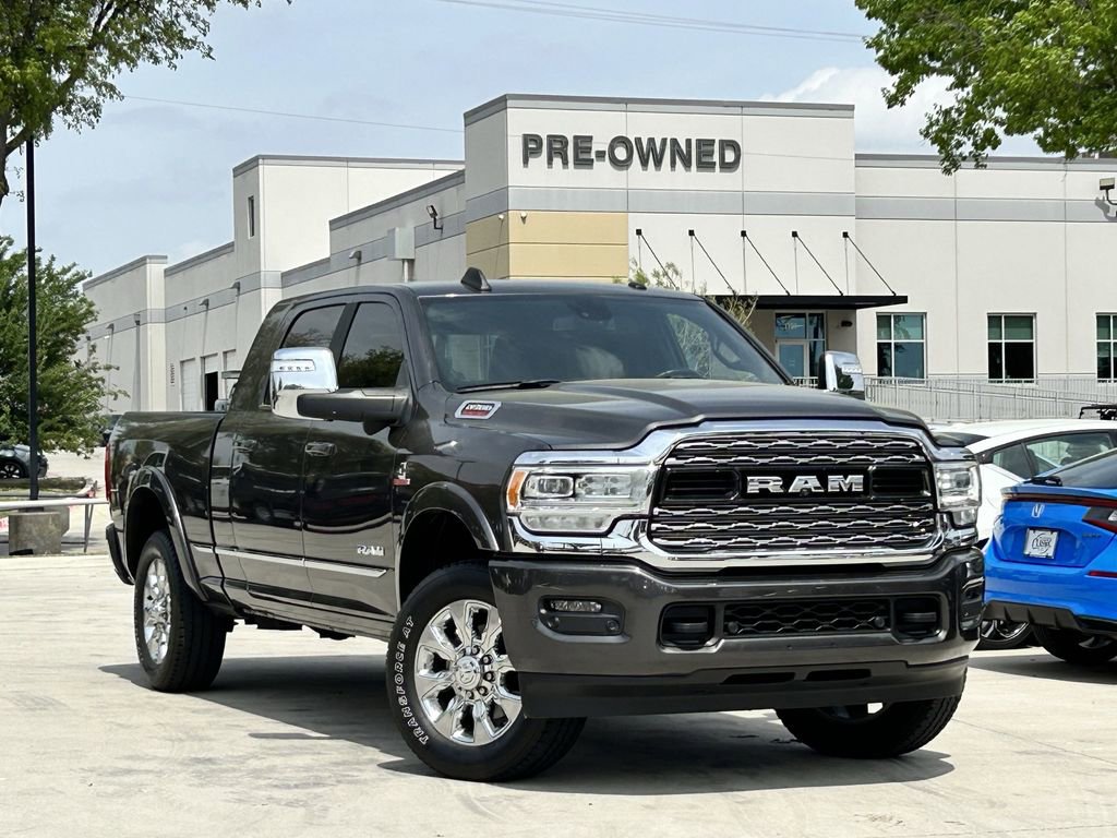 Used 2023 RAM 2500 Limited w/ Towing Technology Group image 2