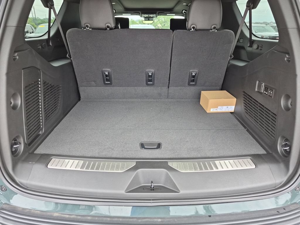New 2026 GMC Yukon XL AT4 Ultimate AWD/4WD image 47