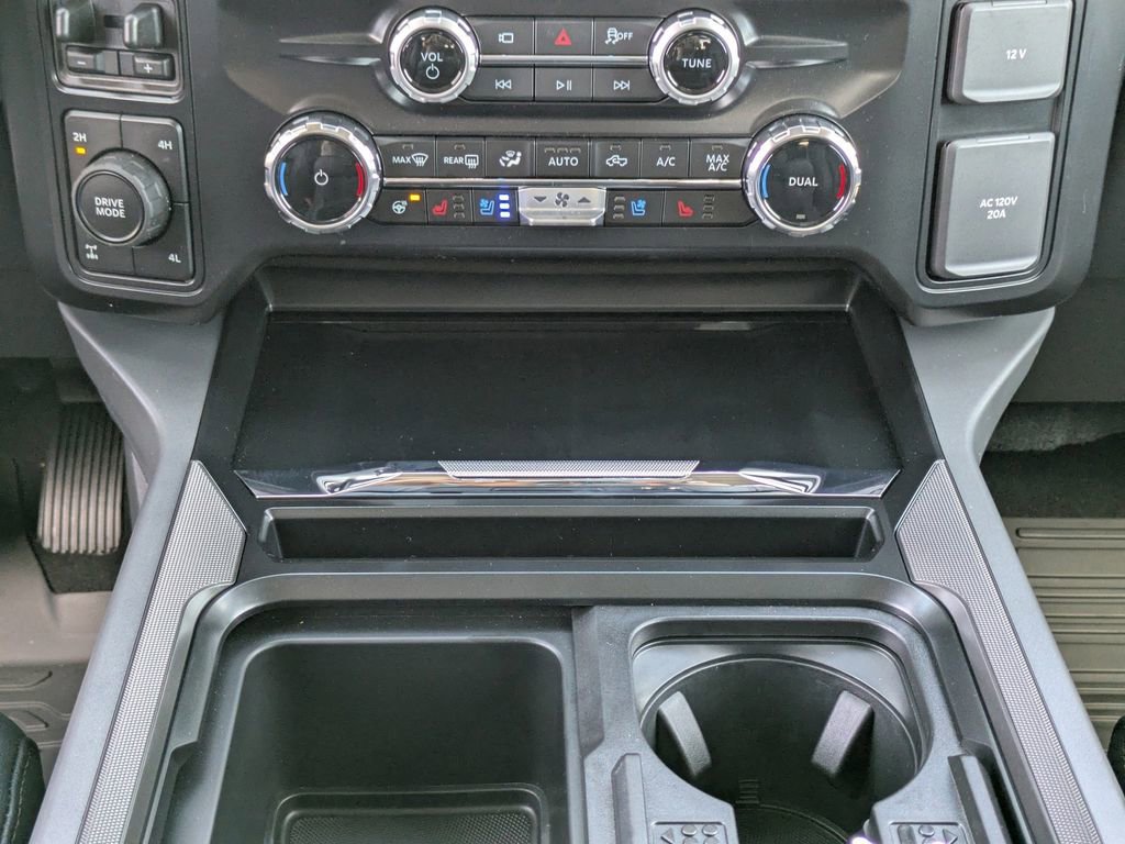 New 2026 Ford F350 Lariat w/ Black Appearance Package image 25