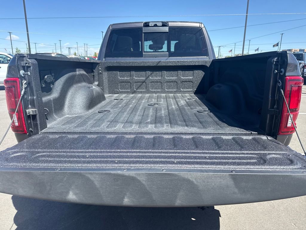 New 2026 RAM 2500 Laramie AWD/4WD image 29