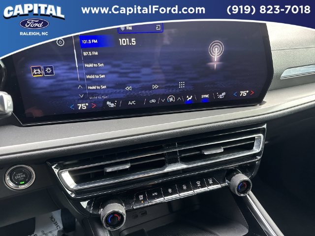 Used 2026 Chevrolet Traverse LT FWD image 26