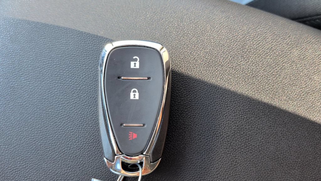 Used 2023 Chevrolet Equinox LS FWD image 22