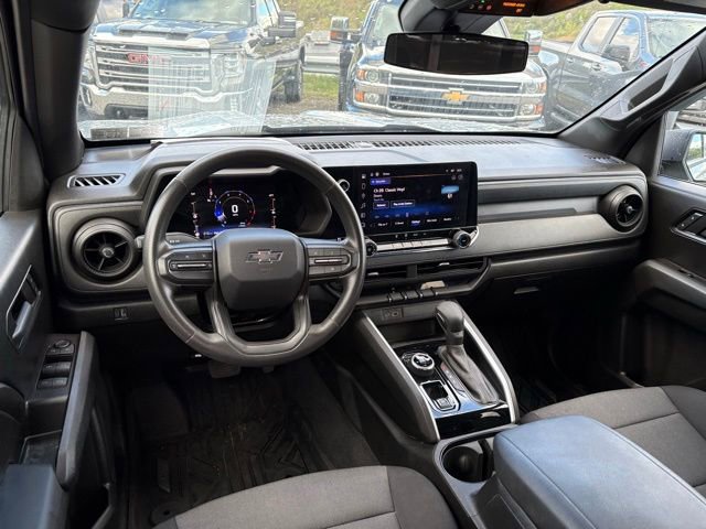 Used 2023 Chevrolet Colorado Trail Boss AWD/4WD image 13